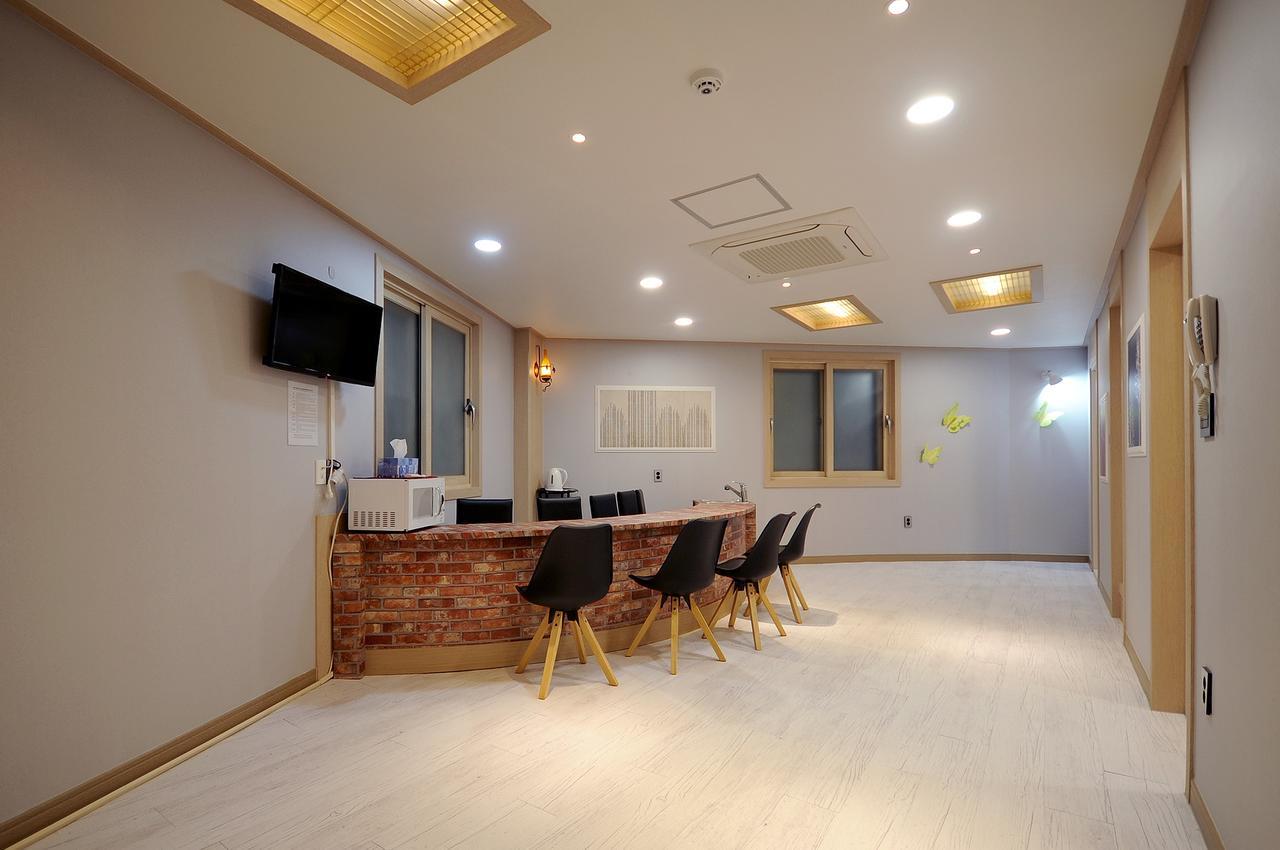 בוסאן Family Hotel Bnb מראה חיצוני תמונה